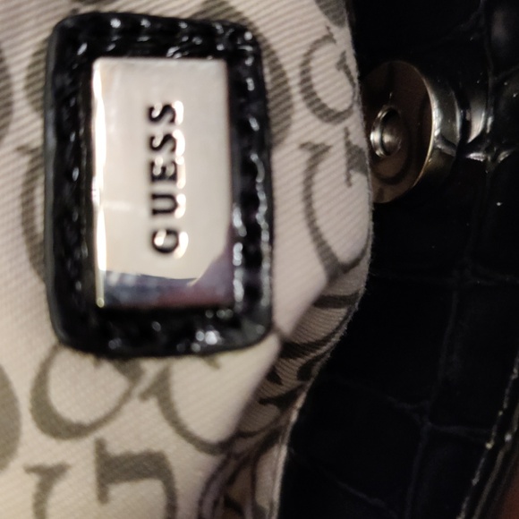 Guess Shoulder Bag Satchel - Picture 7 of 8